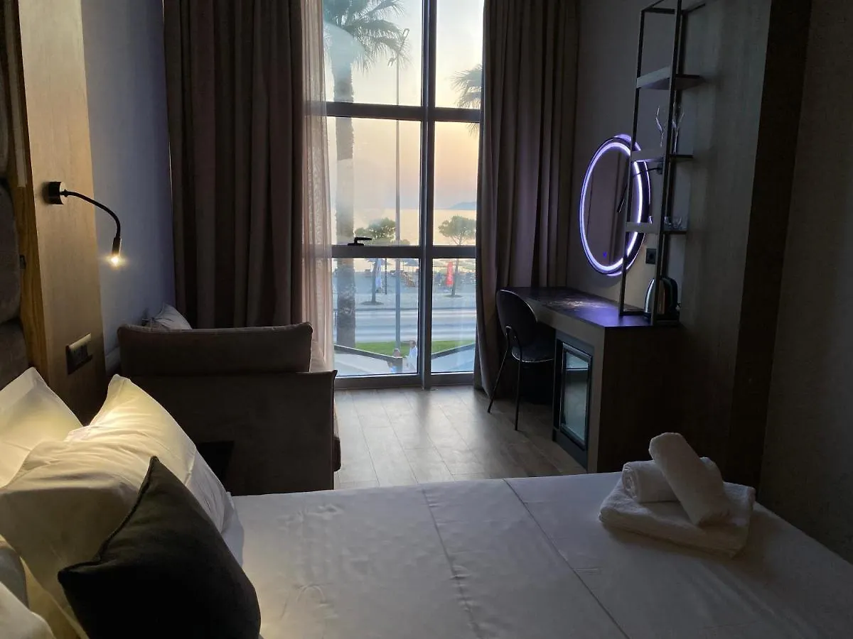 Elmar Hotel Vlore 4*,  Albania