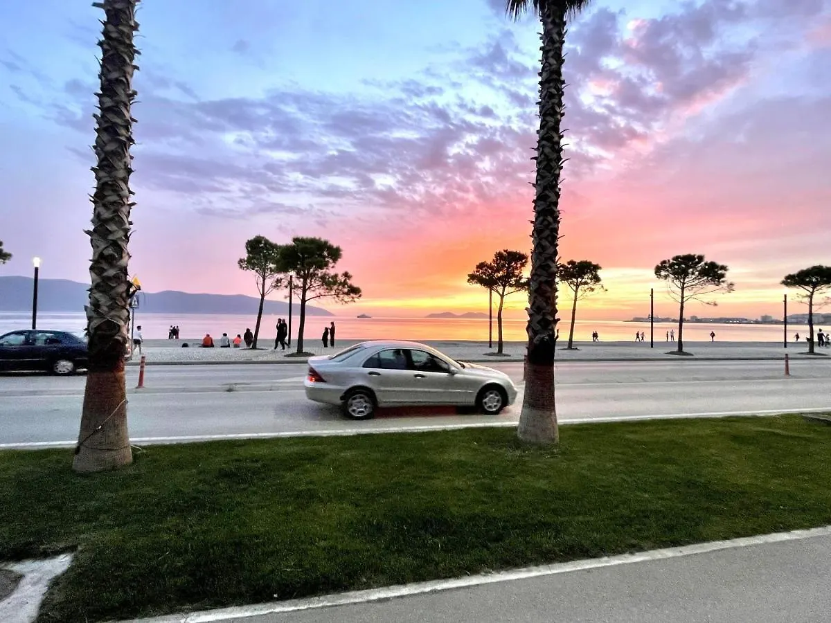 Elmar Hotel Vlorë 4*,